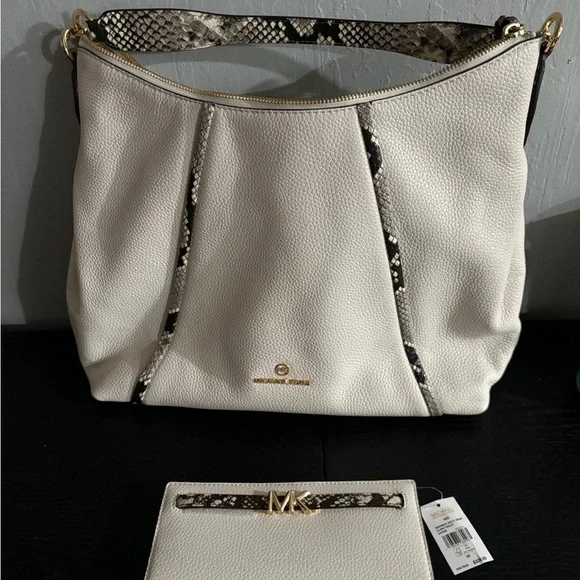 Michael Kors Bag with Snakeskin Accents and matching wallet - Picture 2 of 10